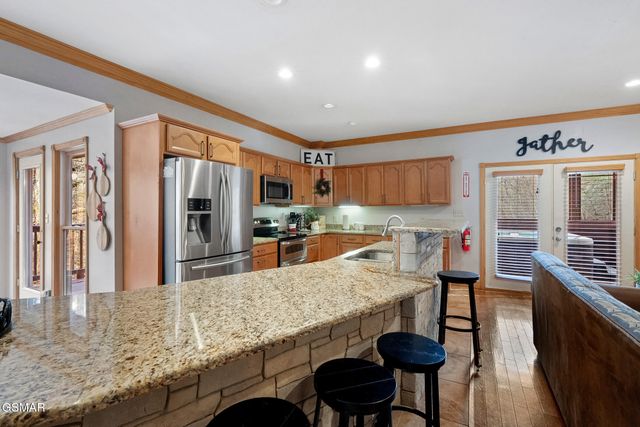 346 Autumn Lane, Gatlinburg, TN 37738