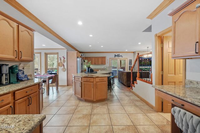 346 Autumn Lane, Gatlinburg, TN 37738