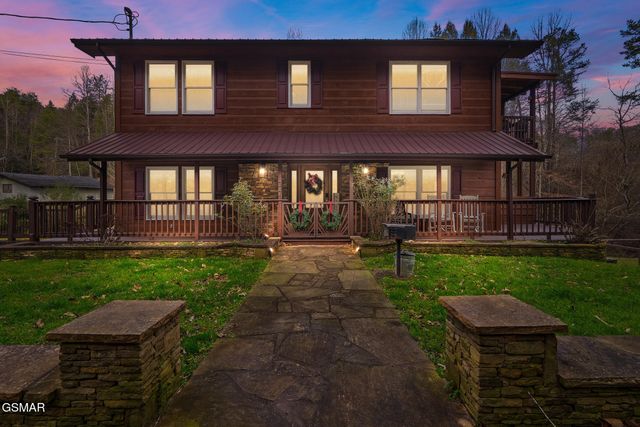 346 Autumn Lane, Gatlinburg, TN 37738