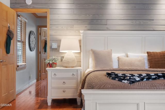 346 Autumn Lane, Gatlinburg, TN 37738