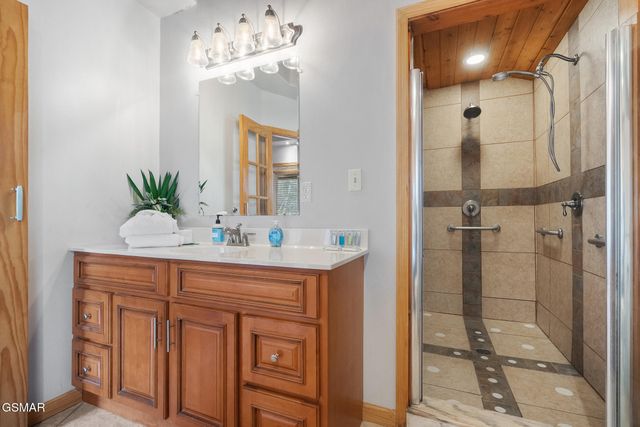 346 Autumn Lane, Gatlinburg, TN 37738