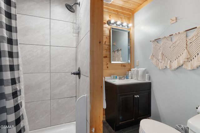 346 Autumn Lane, Gatlinburg, TN 37738