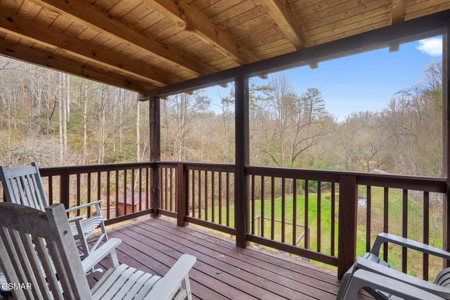 346 Autumn Lane, Gatlinburg, TN 37738