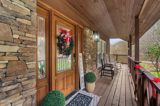 346 Autumn Lane, Gatlinburg, TN 37738