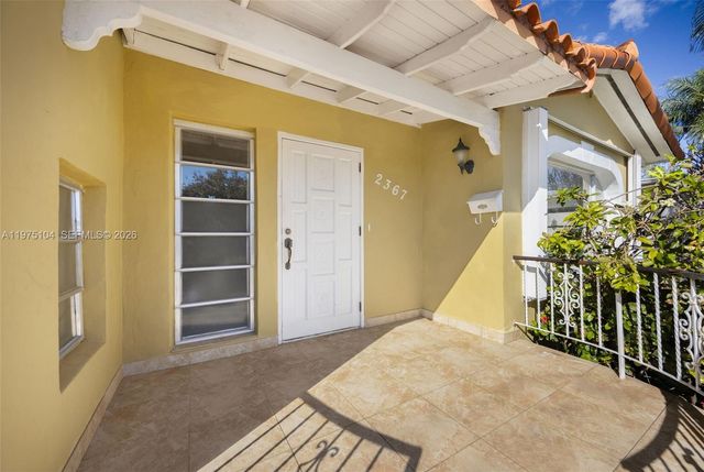 2367 SW 23rd Ter, Miami, FL 33145