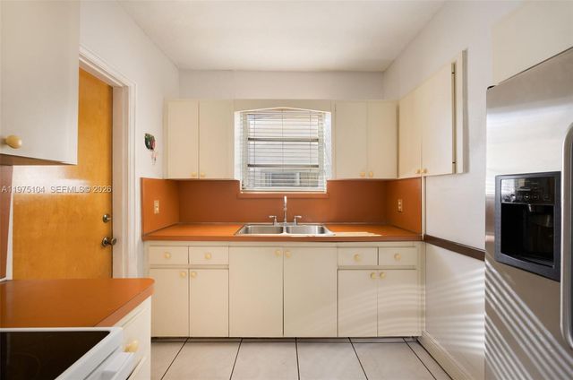 2367 SW 23rd Ter, Miami, FL 33145