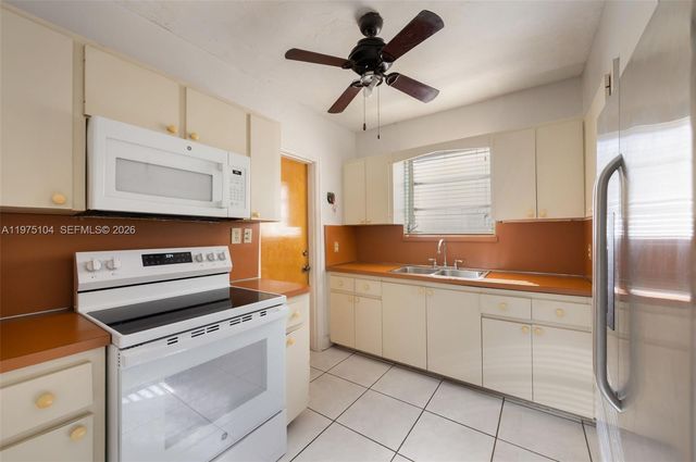 2367 SW 23rd Ter, Miami, FL 33145