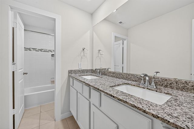 5018 Chestnut Orchard Drive, Houston, TX 77066