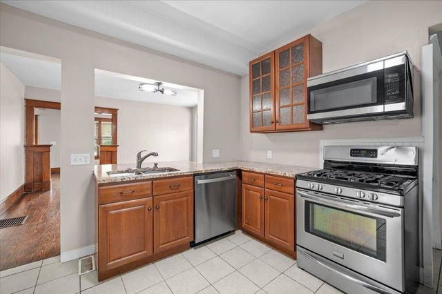 443 Hall Street Se, City Of Grand Rapids, MI 49507