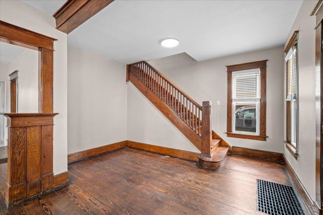 443 Hall Street Se, City Of Grand Rapids, MI 49507