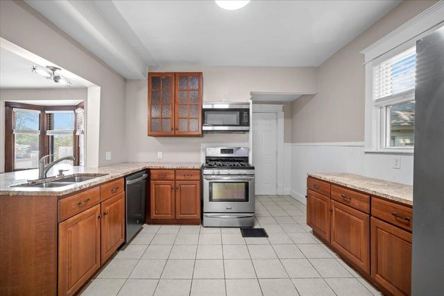 443 Hall Street Se, City Of Grand Rapids, MI 49507