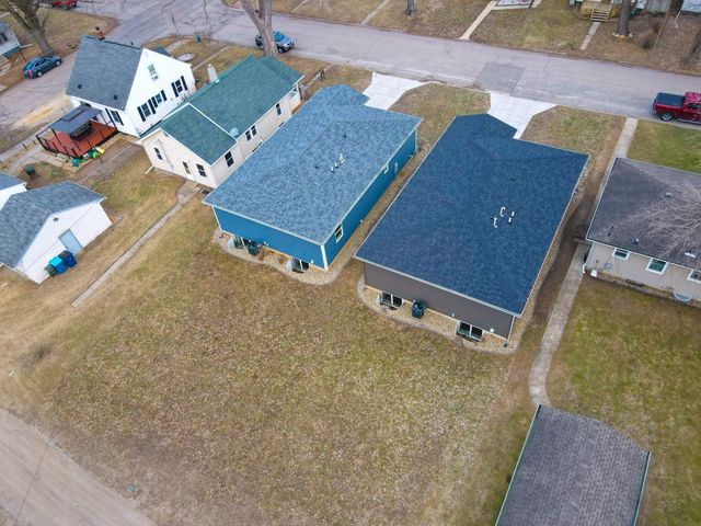 608 Wallgate Avenue, Waterloo, IA 50701