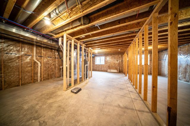 608 Wallgate Avenue, Waterloo, IA 50701