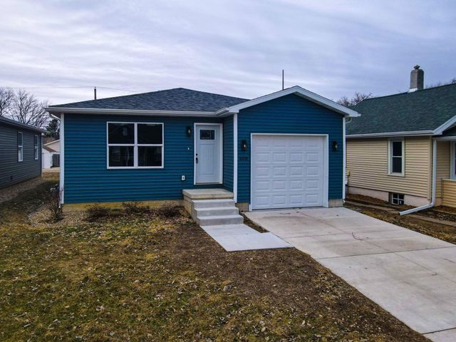 608 Wallgate Avenue, Waterloo, IA 50701