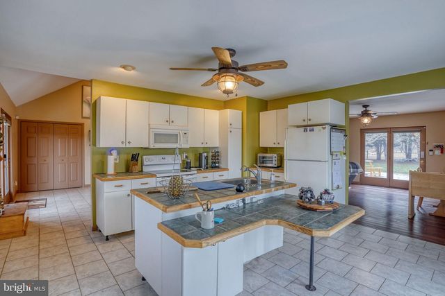 651 DAISEY RD, Clayton, DE 19938