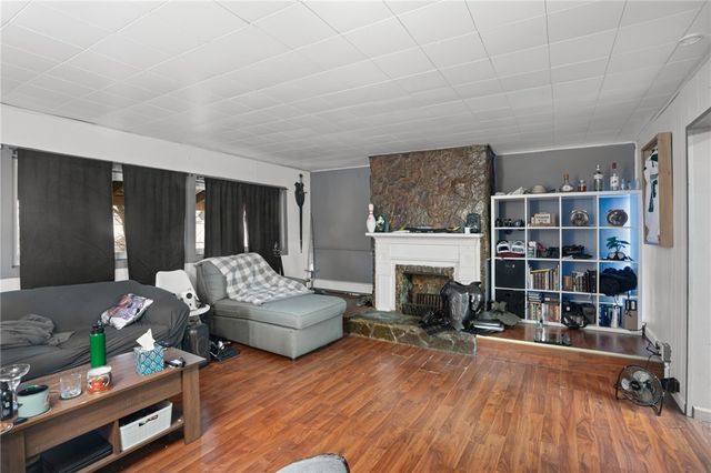 518 W Penn St, City Of But Nw, PA 16001