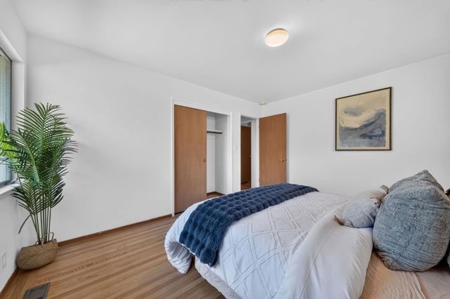 18 Woodcrest Circle, Oakland, CA 94602