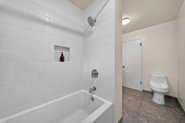 18 Woodcrest Circle, Oakland, CA 94602