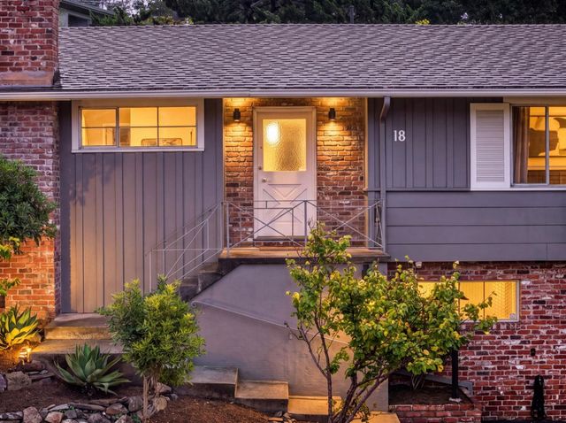 18 Woodcrest Circle, Oakland, CA 94602