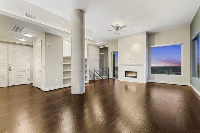 214 Barton Springs RD 1909, Austin, TX 78704