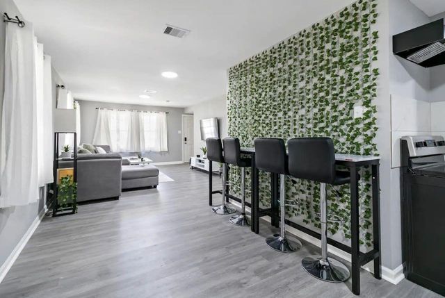 5130 Cosby Street, Houston, TX 77021