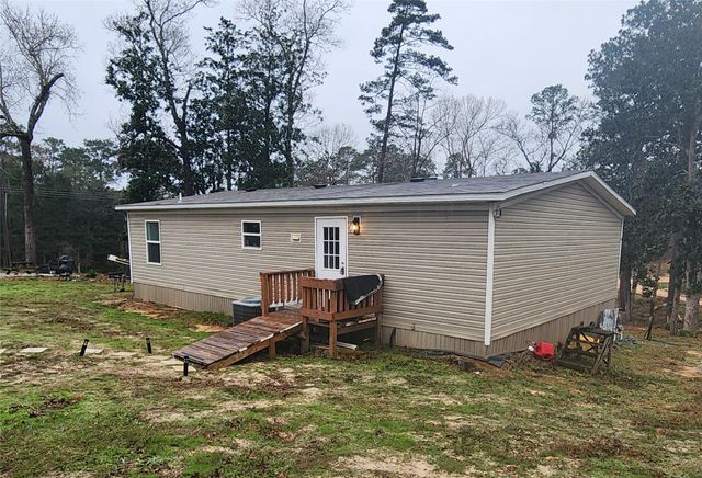 433 Highland Drive, Livingston, TX 77351