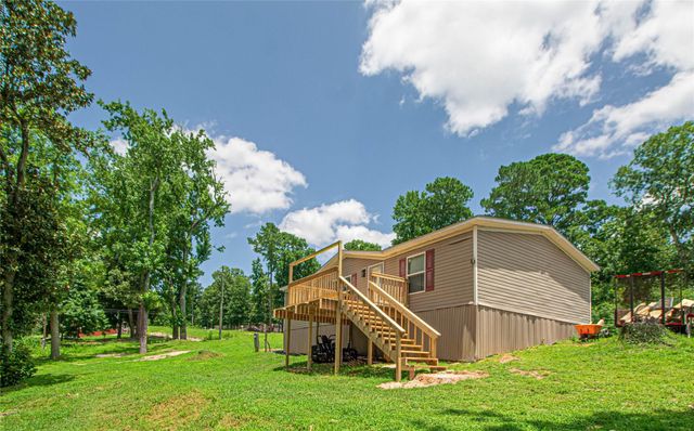 433 Highland Drive, Livingston, TX 77351