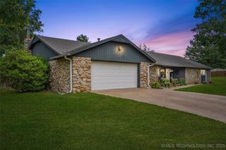 1408 Meadowcrest Court, Bartlesville, OK 74006