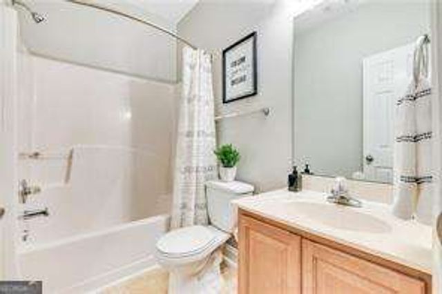 7039 Bayrose Circle 39A, East Point, GA 30344