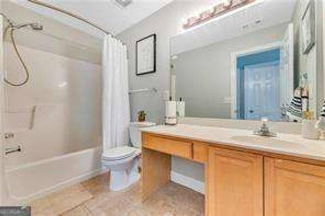 7039 Bayrose Circle 39A, East Point, GA 30344