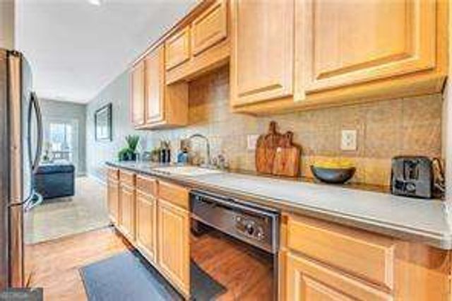 7039 Bayrose Circle 39A, East Point, GA 30344