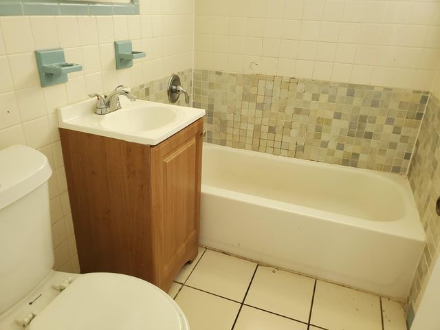 807 W Las Olas Boulevard 1-2, Fort Lauderdale, FL 33312