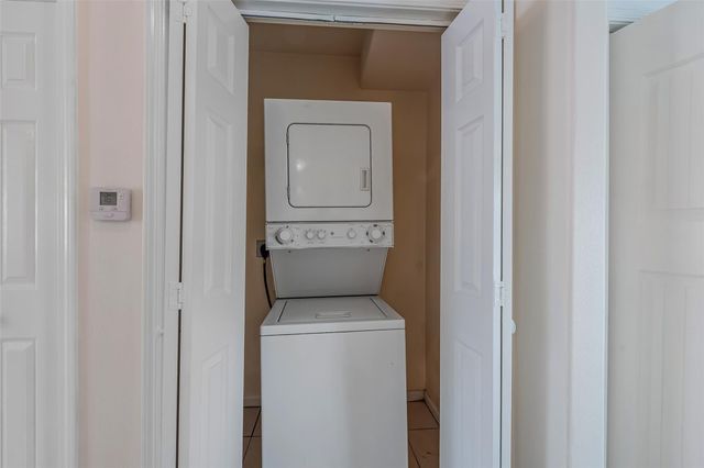 3238 Alabama 4, Houston, TX 77004