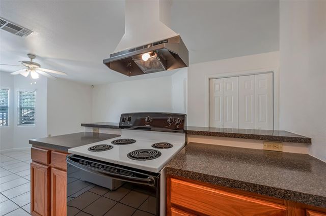 3238 Alabama 4, Houston, TX 77004