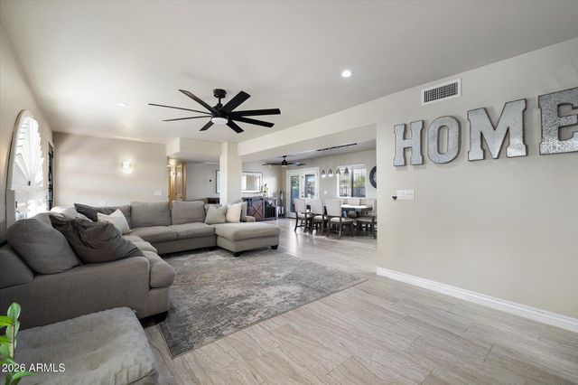 7648 E EMELITA Avenue, Mesa, AZ 85208