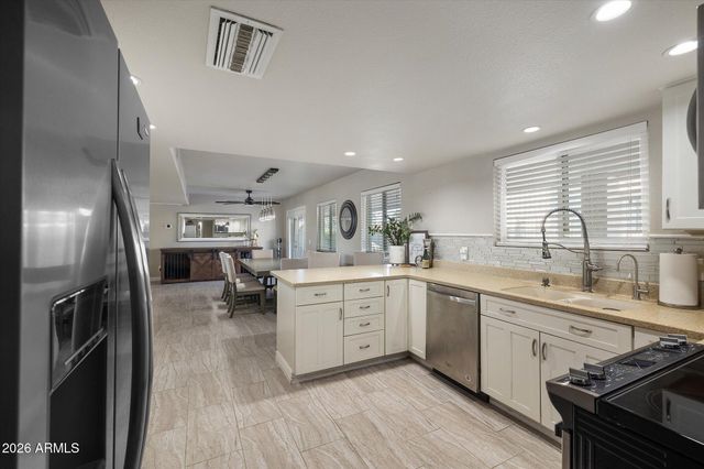 7648 E EMELITA Avenue, Mesa, AZ 85208