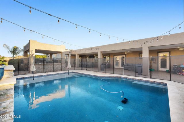 7648 E EMELITA Avenue, Mesa, AZ 85208