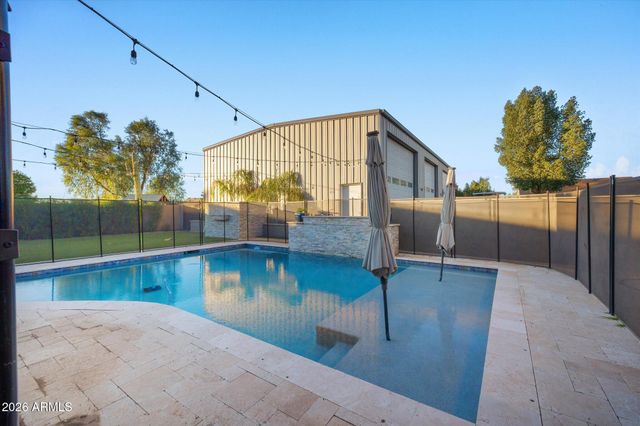 7648 E EMELITA Avenue, Mesa, AZ 85208
