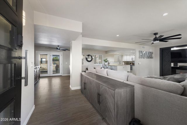 7648 E EMELITA Avenue, Mesa, AZ 85208