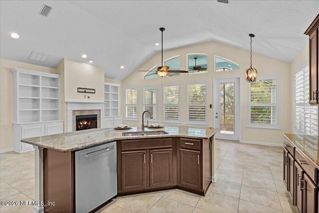 1201 E REDROCK RIDGE Avenue, Fruit Cove, FL 32259