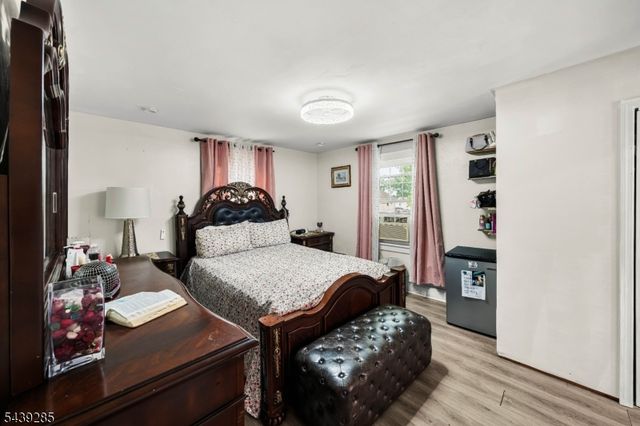 955 Hamilton St, Rahway City, NJ 07065