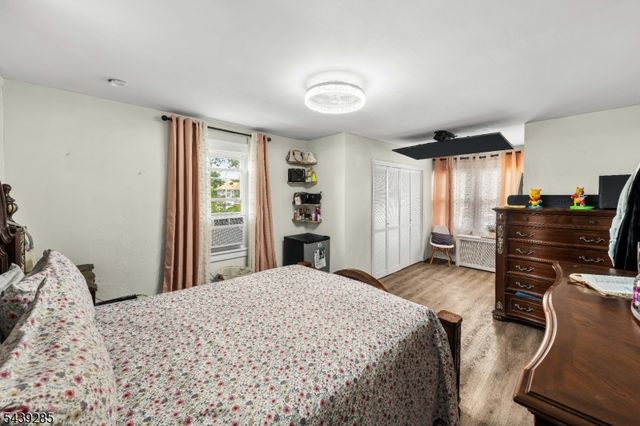 955 Hamilton St, Rahway City, NJ 07065