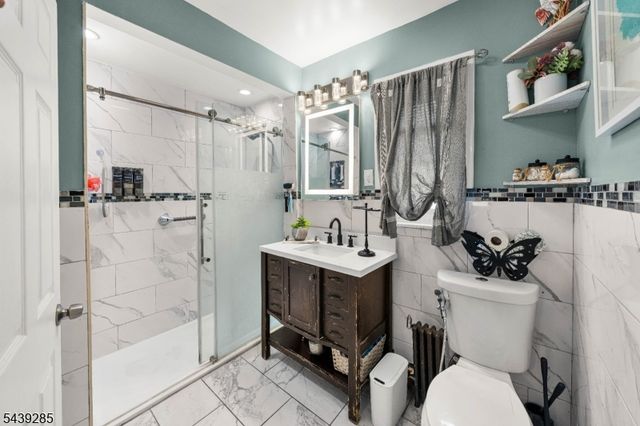 955 Hamilton St, Rahway City, NJ 07065