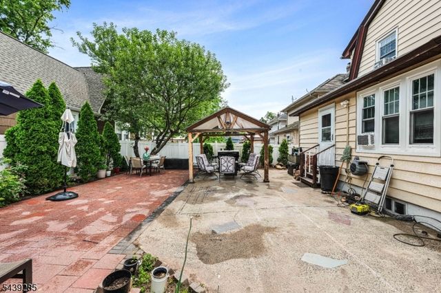 955 Hamilton St, Rahway City, NJ 07065