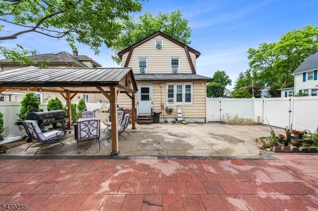 955 Hamilton St, Rahway City, NJ 07065