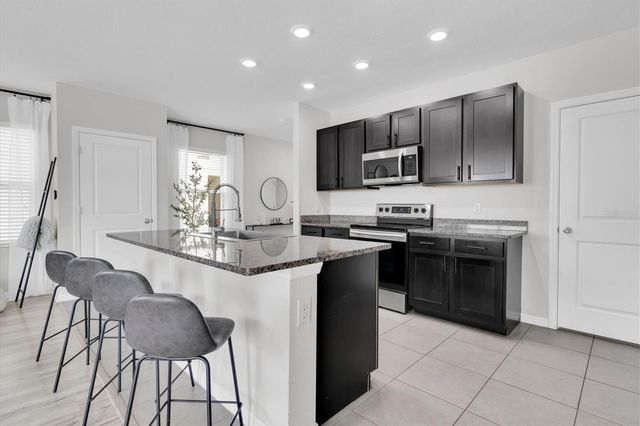 7543 TUSCAN BAY CIRCLE, Wesley Chapel, FL 33545