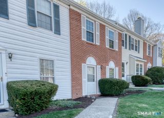 79 Rockledge Loop 79, Torrington, CT 06790