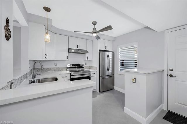 3055 Riviera DR # 102, Naples, FL 34103