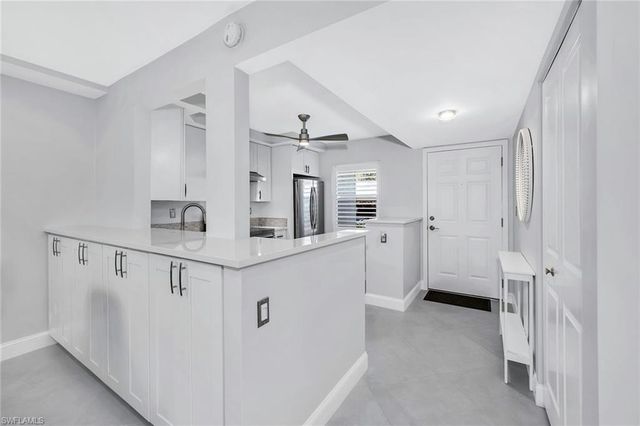 3055 Riviera DR # 102, Naples, FL 34103