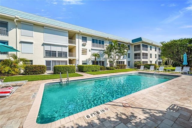 3055 Riviera DR # 102, Naples, FL 34103